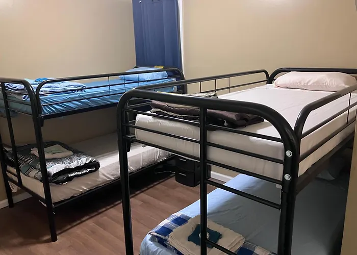 Revelation Hostal Chicago