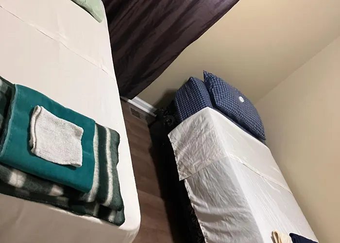 Hostal Revelation Chicago